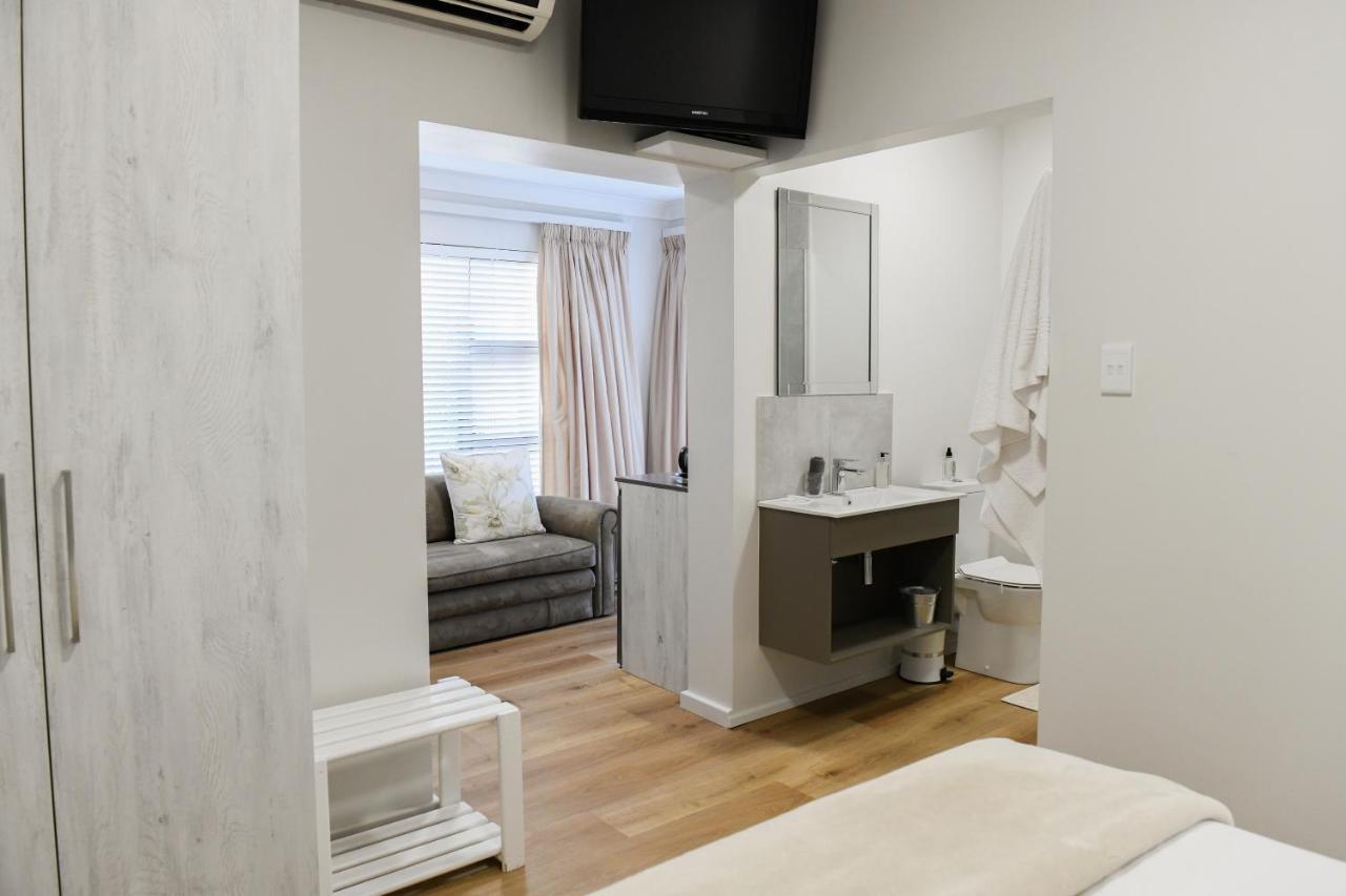 Four Palms Accommodation Durbanville Buitenkant foto