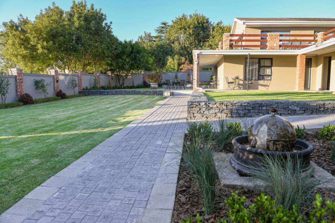 Four Palms Accommodation Durbanville Buitenkant foto