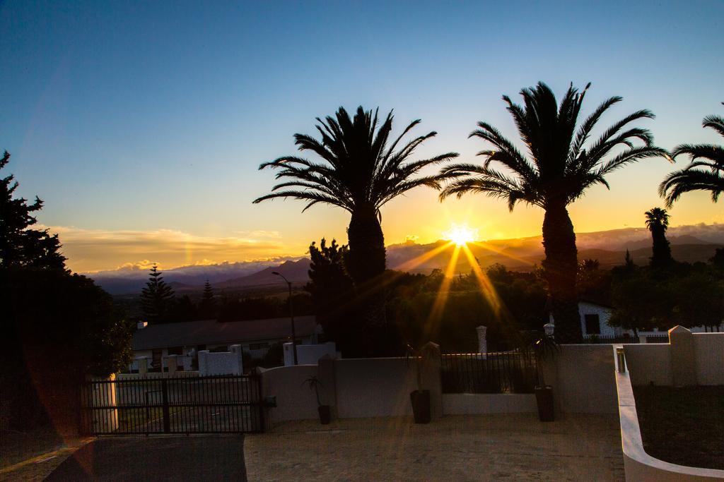 Four Palms Accommodation Durbanville Buitenkant foto