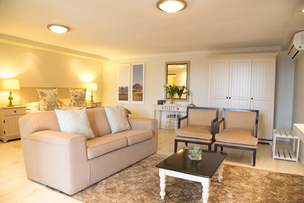 Four Palms Accommodation Durbanville Buitenkant foto