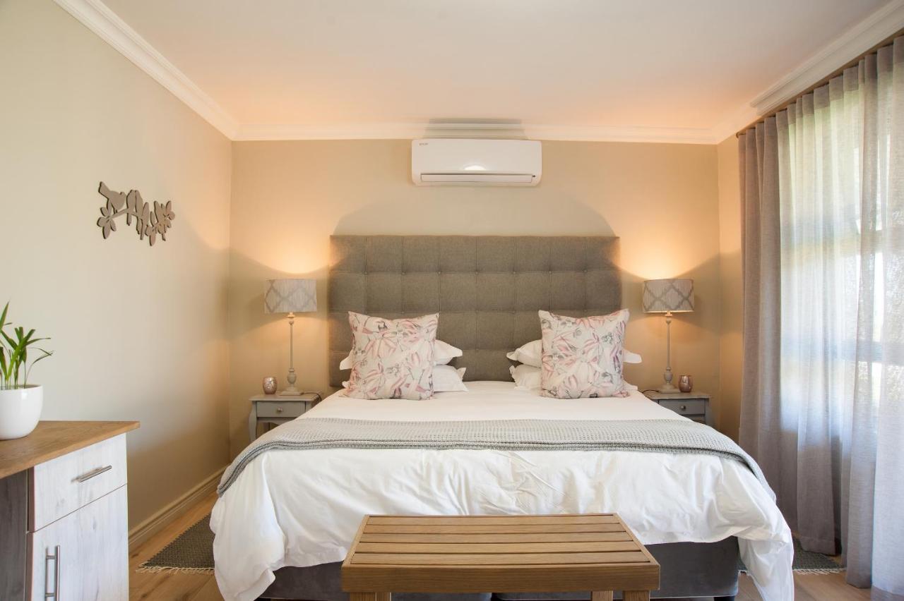 Four Palms Accommodation Durbanville Buitenkant foto