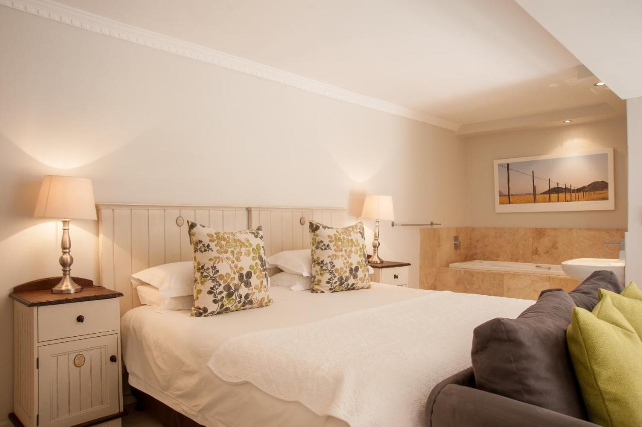 Four Palms Accommodation Durbanville Buitenkant foto